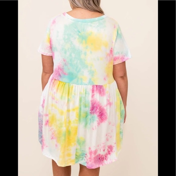 𝅺PLUS Tie Dye T-shirt Dress - Picture 2 of 2